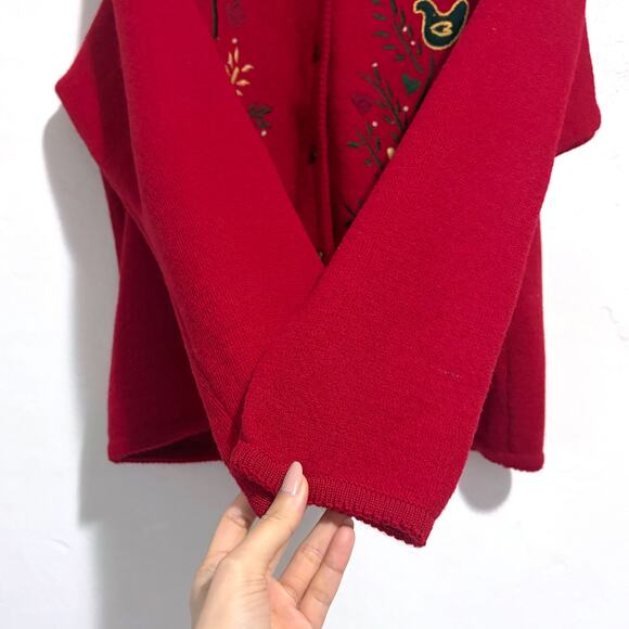 TALBOTS VTG 100% Wool Embroidered Hearts Birds Apple Beaded Cardigan Size L - Picture 6 of 15